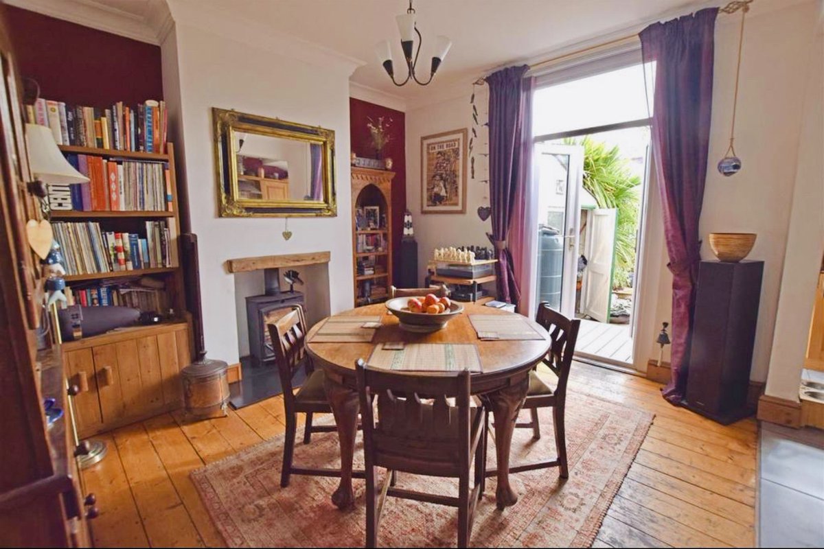 Michael_JonesCo's tweet photo. For Sale on Canada Road, Cardiff is this extensively but sympathetically modernised and extended, Freehold bay-fronted terrace property of character that retains attractive period features. View the full details online https://t.co/dJ1GT80DGv #ForSale #House #Home #Property #CF14 https://t.co/zJ2jqqeRmM