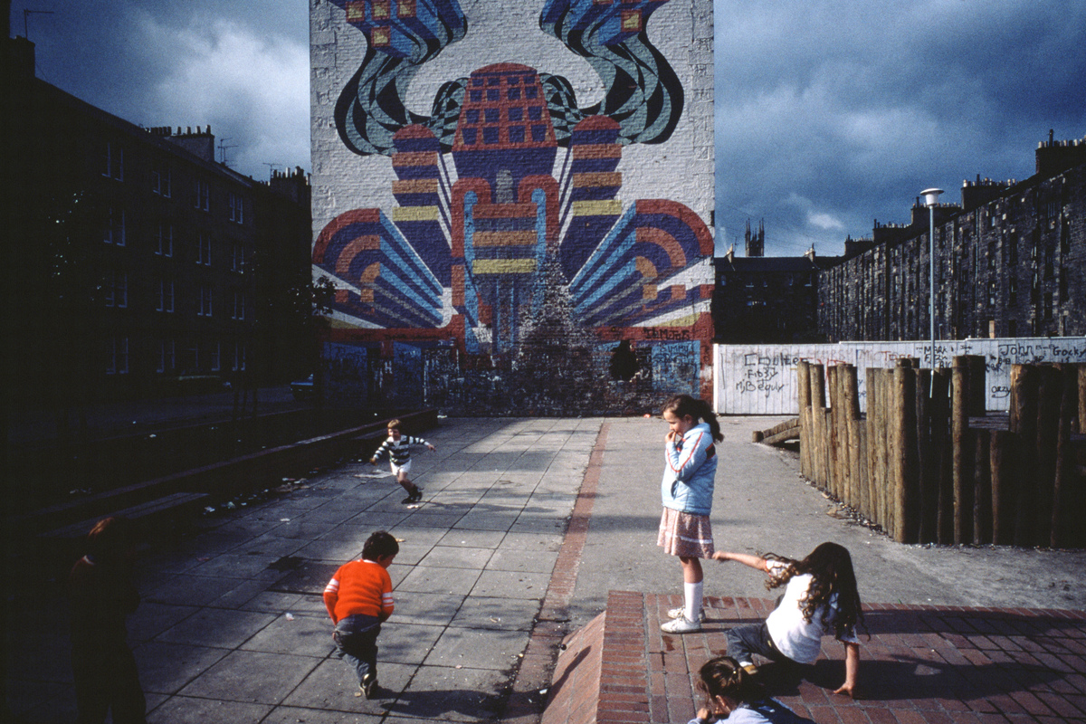 MrNeilScott's tweet photo. This is something. Previously unseen photos from Raymond Depardon's trip to Glasgow in 1980. https://t.co/j8WceGMYwp