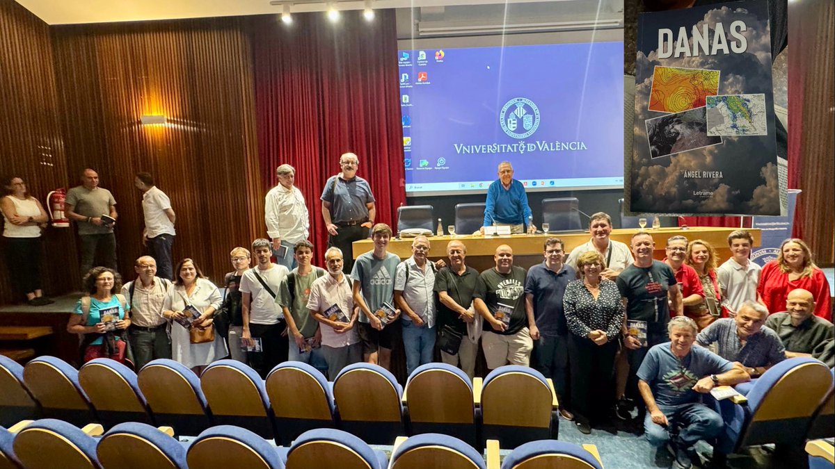 Presentació del llibre "DANAS" d'Ángel Rivera ahir a València

Un llibre molt complet per a entendre què és una DANA i la seua relació amb molts episodis de pluges intenses. També aprofundix en alguns episodis històrics (1957, 1982, 2019, 2024...) i molt més. Totalment recomanat!