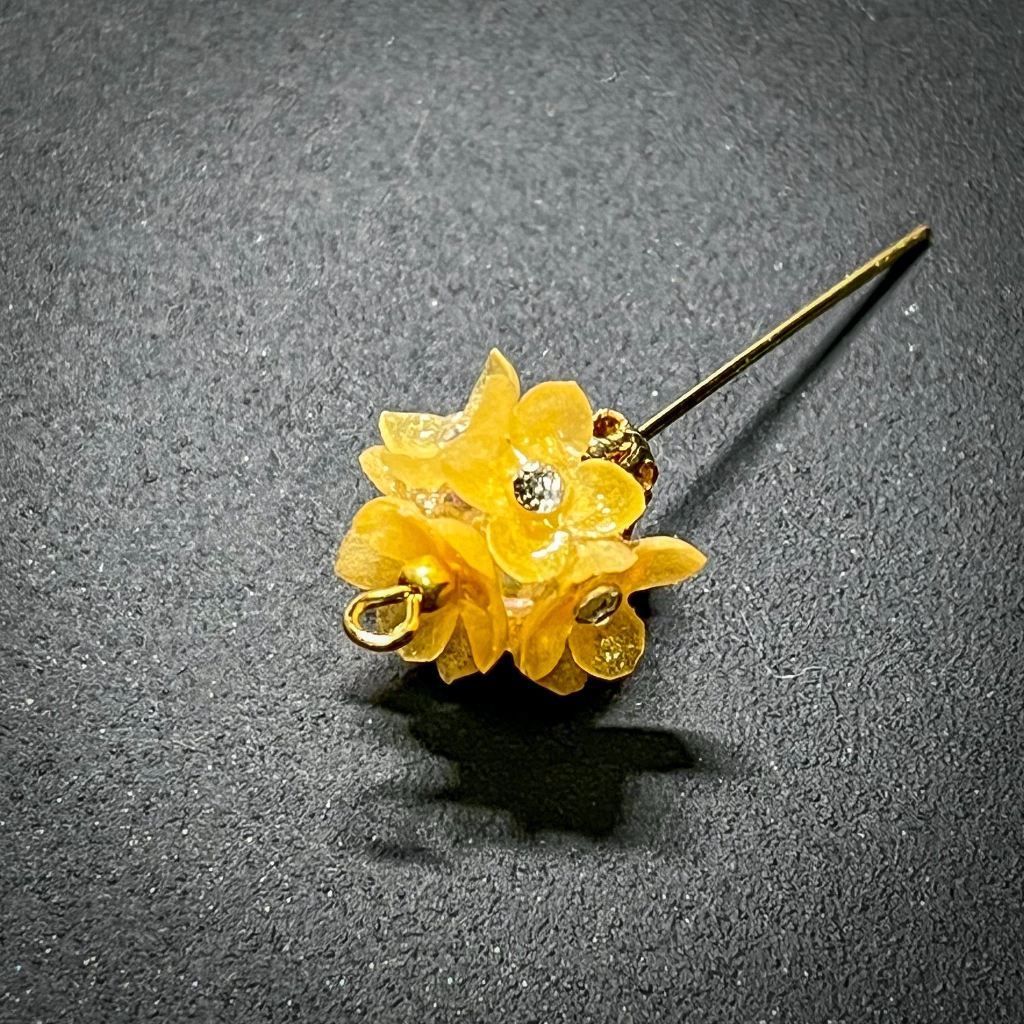 「切込」銘 　 染付 草花紋 猪口 無傷完品 切込」銘 染付 草花紋 猪口 無傷完品