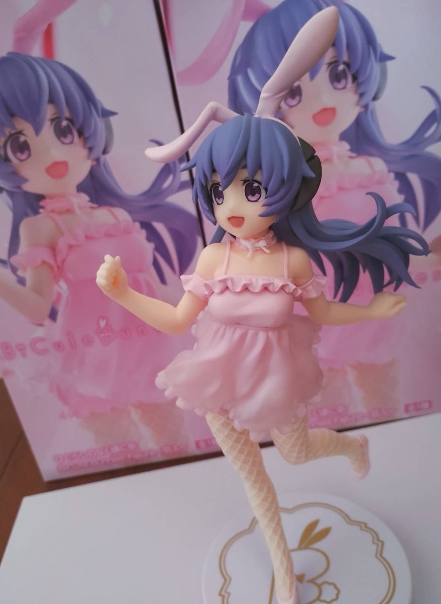 羽入のプライズフィギュア！すごくクオリティが高くて可愛いです！！特に網タイツがしっかりした素材で感動しました！😳✨✨
それと最近忙しくて投稿できませんでした、、、すみません😢