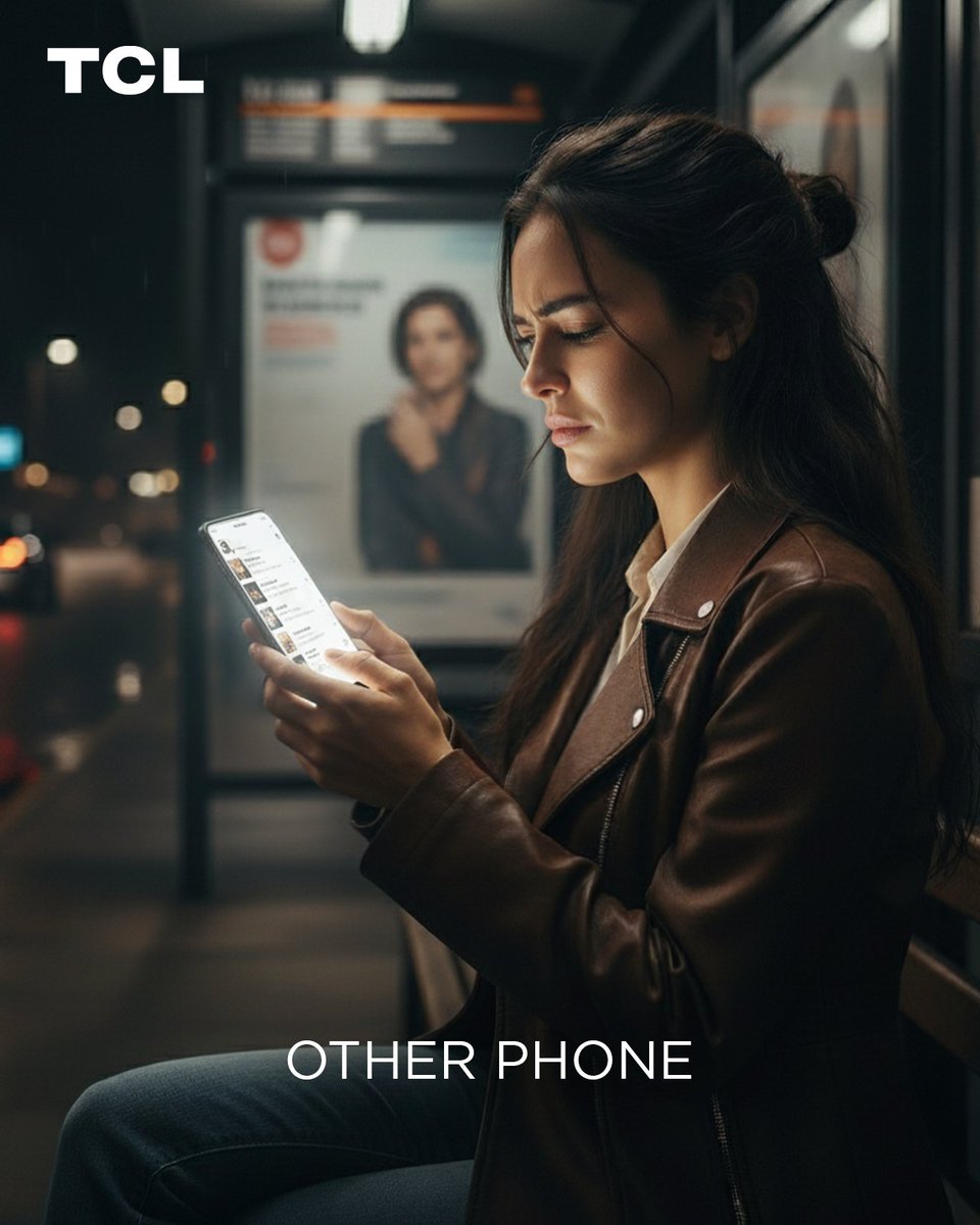 TCLMobileGlobal's tweet image. It’s 2AM at the bus station and the world seems to be at sleeping.

Except… your phone screen, beaming like a lighthouse. 

Most screens stay too bright in low-light spaces, creating harsh glare, waking seatmates, and straining your eyes.

The TCL NXTPAPER 60 Ultra adapts…
