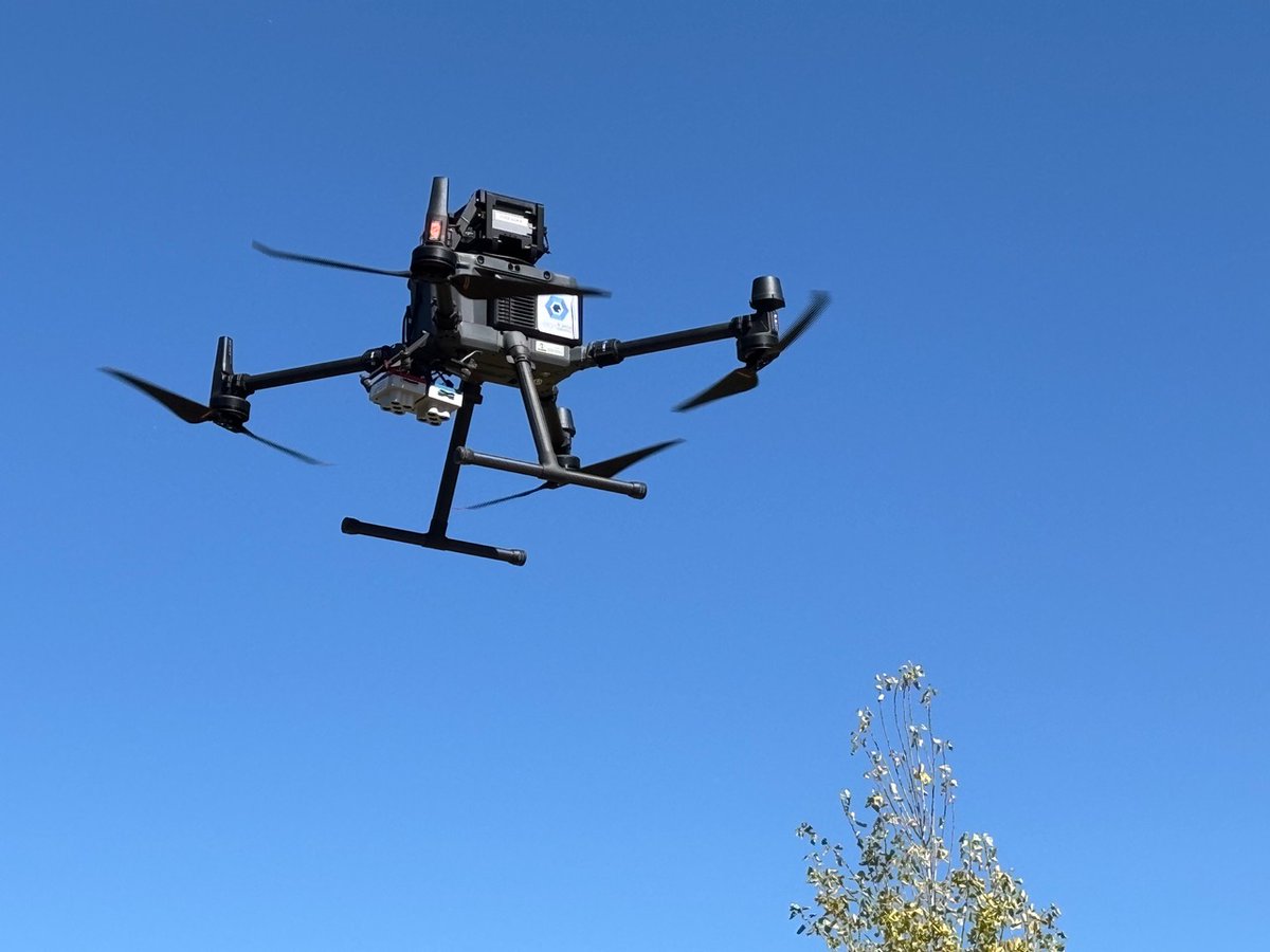 industrialesupm's tweet image. 🚀🤖 La @ETSII_UPM avanza en el proyecto INSERTION con pruebas exitosas de cooperación #multirobot en entornos acuáticos. UAV y USV trabajan juntos de forma autónoma en misiones reales.
👉 Innovación en acción: percepción, control y cooperación.
#Robótica #IA #UPM