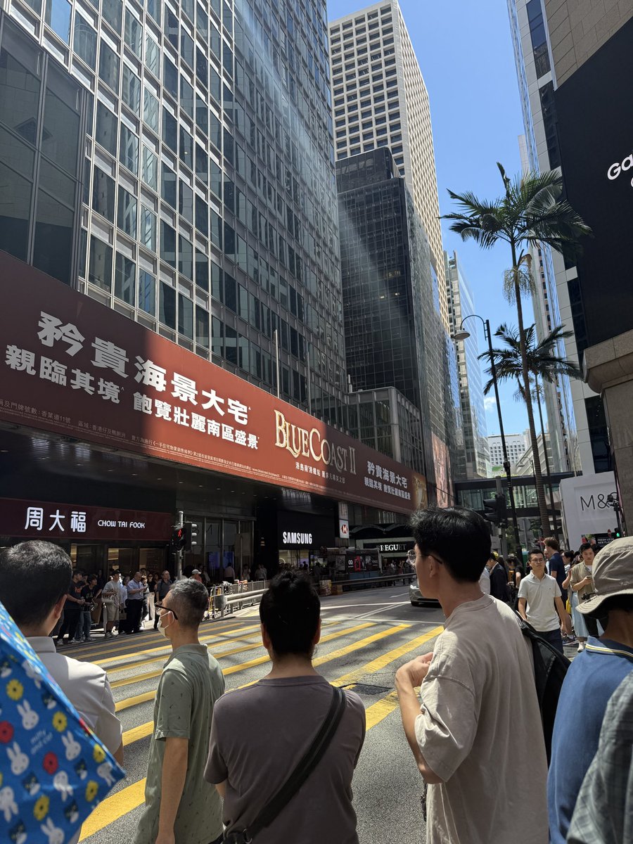 BLEUMTH's tweet image. Hello from HK! (super late post)