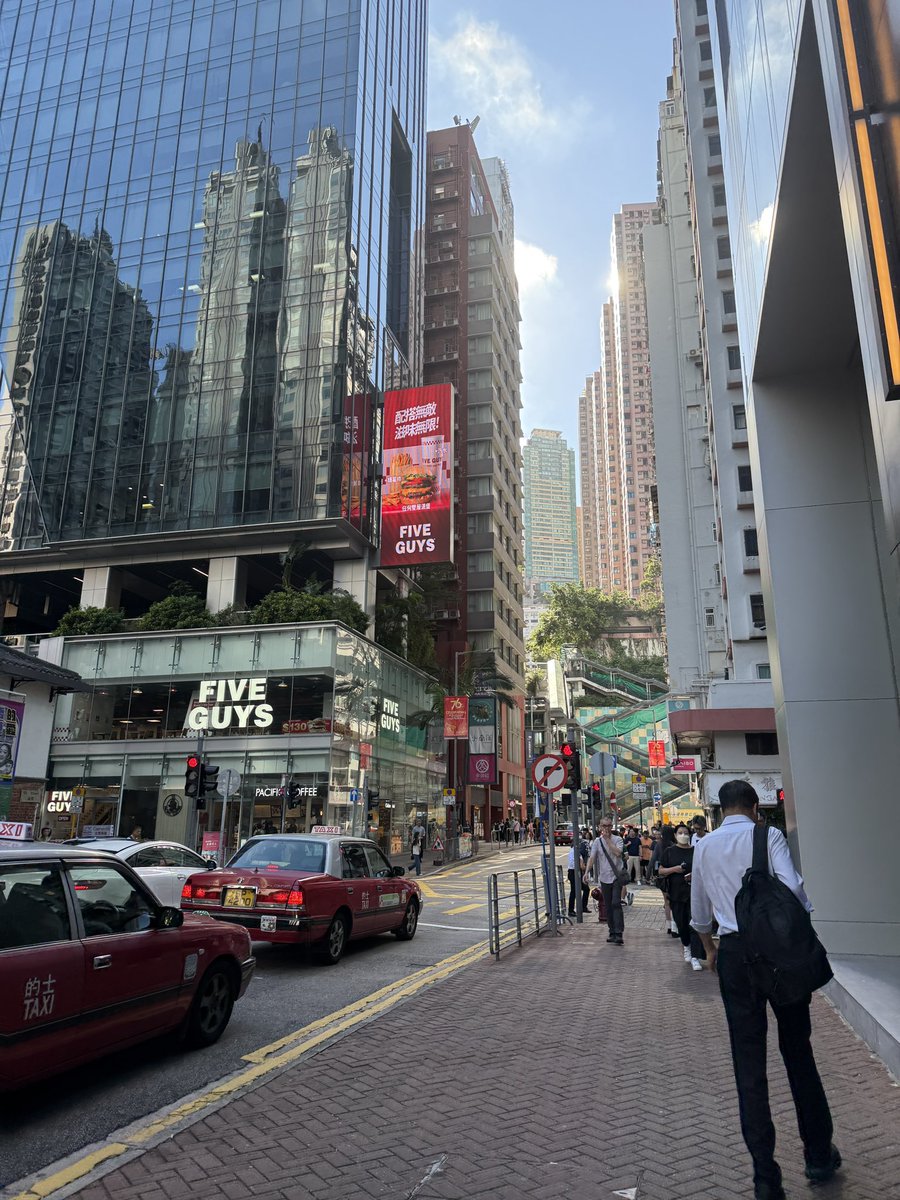 BLEUMTH's tweet image. Hello from HK! (super late post)