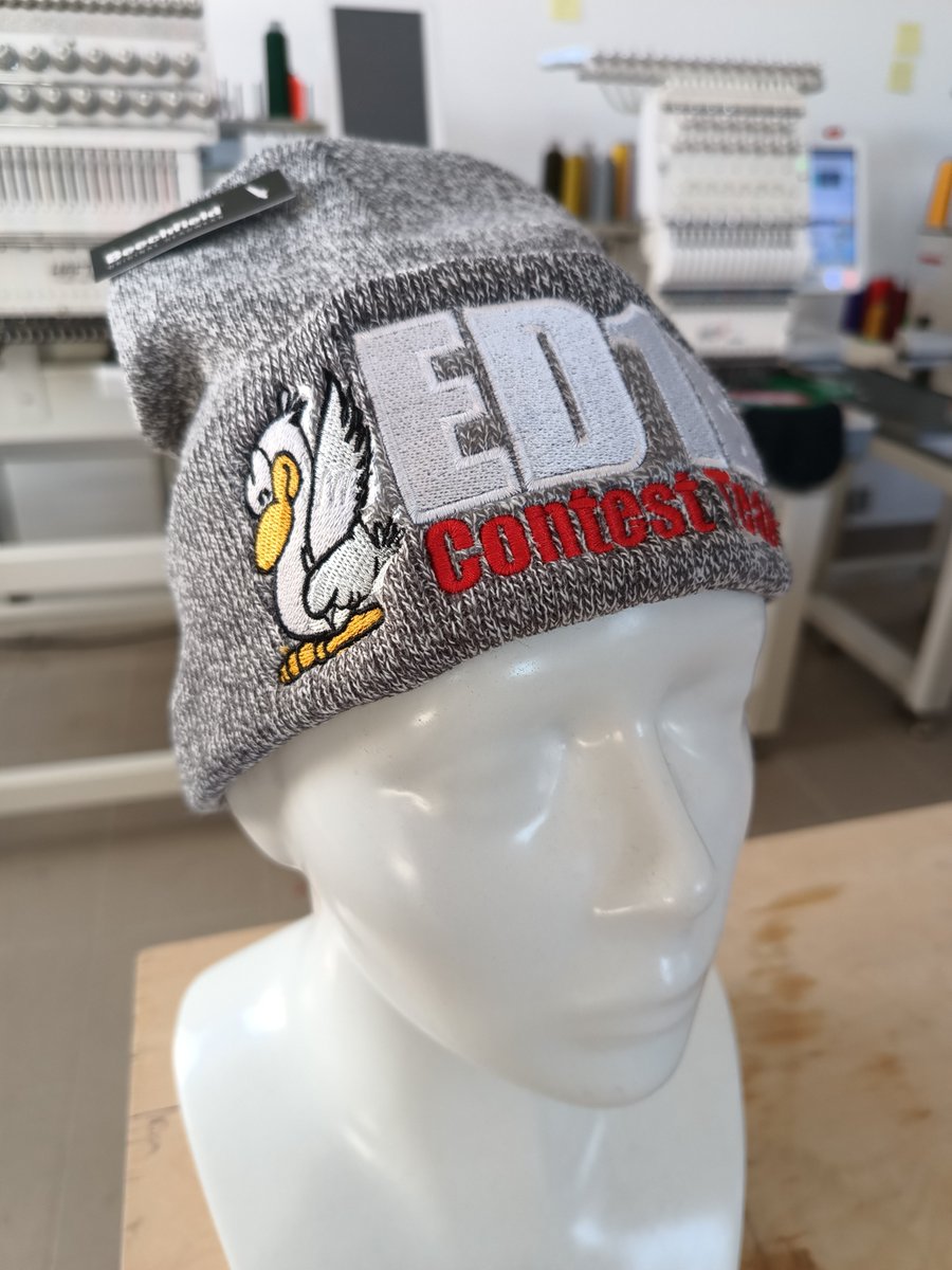 Excited to showcase our collaboration with ED1B Contest Team from Spain!Gray beanie, featuring the embroidered 'ED1B' logo with red 'Contest' accents and a charming yellow-and-white bird design, represents the spirit of ham radio enthusiasts and DXers.#ED1B #HamRadio #SQ1K