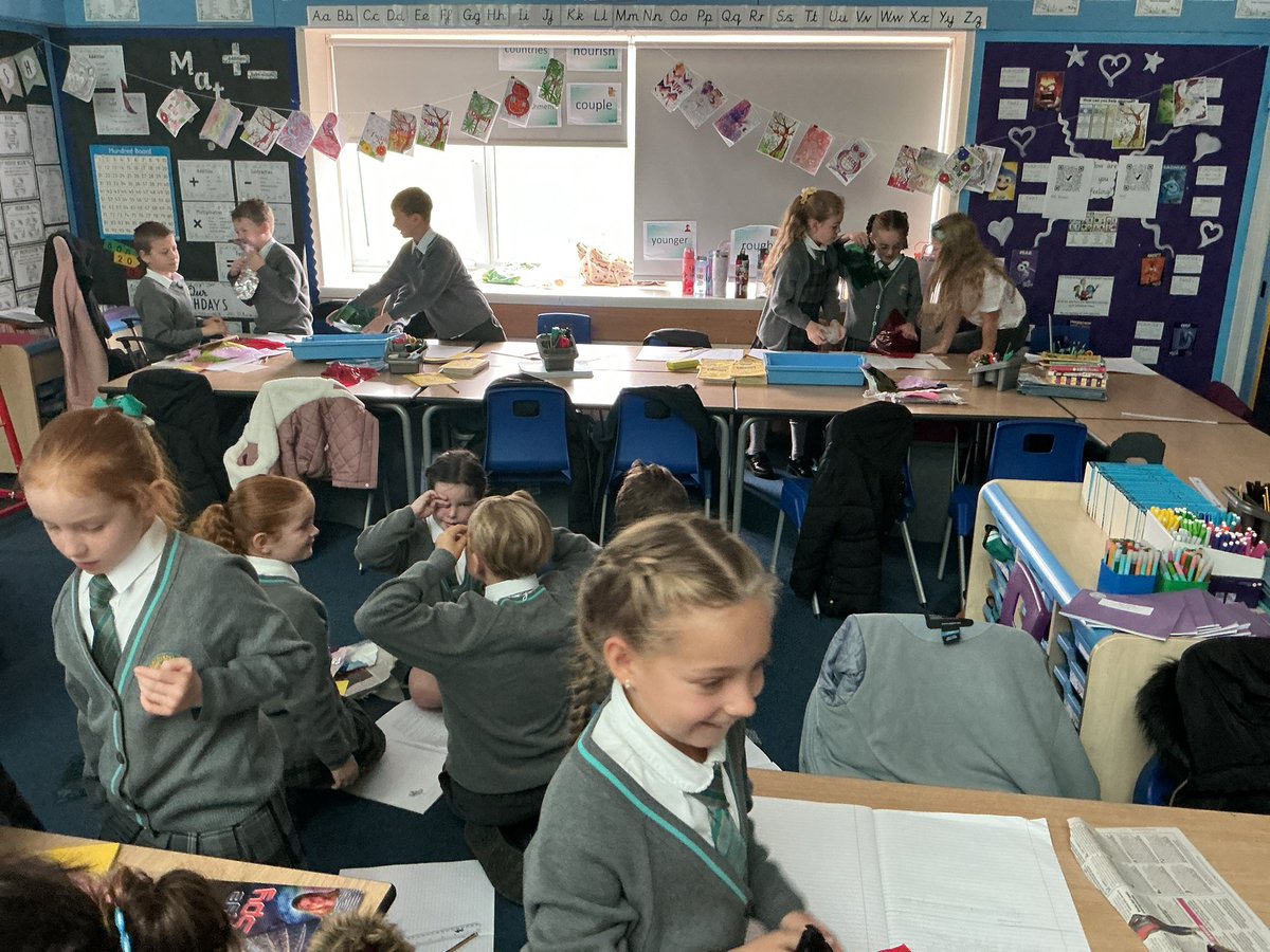 Grosvenor Park (@grosvenorparkpr) on Twitter photo Cracking on with another Science investigation in Class 6! 🌝🌞 Cracking on with another Science investigation in Class 6! 🌝🌞