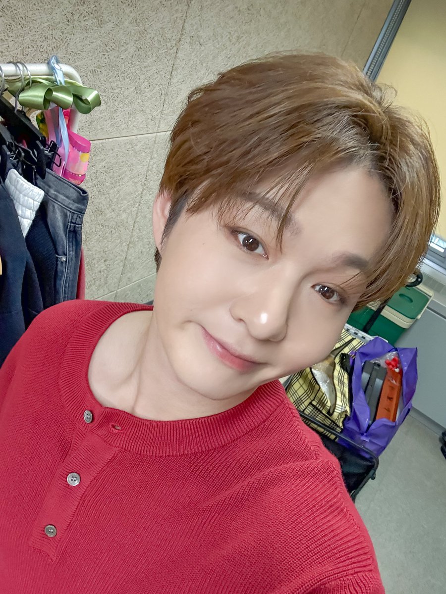 dearsub_'s tweet image. 동그라미동글동글반딱빤딱 ° ° °