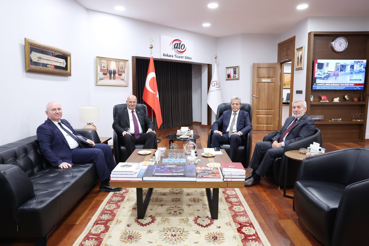 Ankara Ticaret Odası Yönetim Kurulu Başkanı <a href="/GurselBaran/">Gürsel Baran</a>, Türkiye Tanıtma Platformu (TUTAP) Yönetim Kurulu Başkanı Fikret Yıldız ve Yeni Dünya Vakfı Ankara Kurucu Başkanı Ali Toköz’ü konuk etti. 

Görüşmede ATO Genel Sekreteri Ahmet Güran da yer aldı.

<a href="/ali_tokoz/">ALİ TOKÖZ</a>