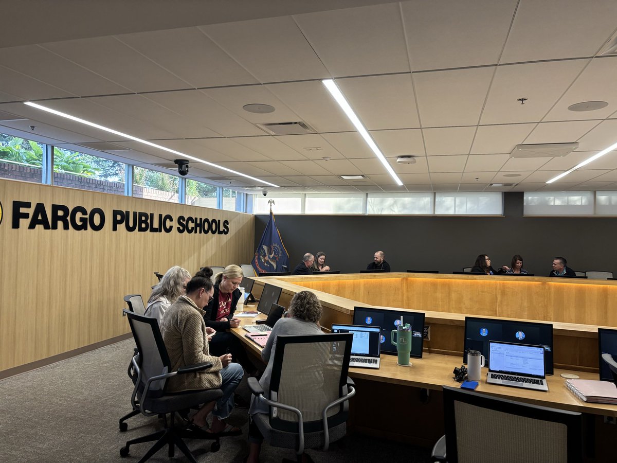 It was a great morning with our directors working together to begin crafting our Portrait of a Learner! #strongertogether <a href="/FargoNDSchools/">Fargo Public Schools</a>