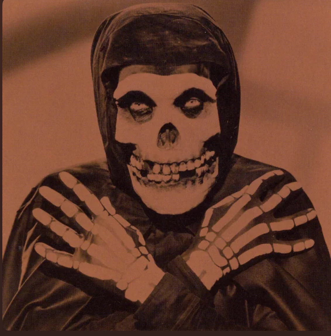 SurfThrash's tweet photo. I remember Halloween https://t.co/845WU66zuz