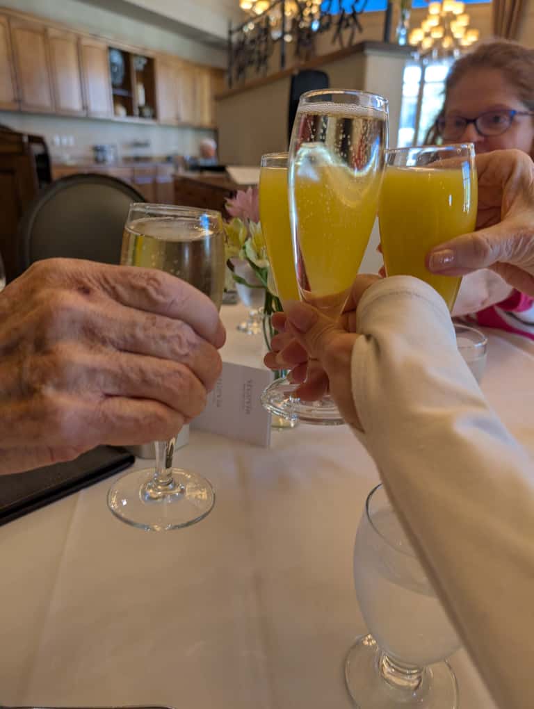 LoriMcCreary's tweet photo. Cheers to mom coming home from the hospital after a brief stay. 🩷 https://t.co/mqXyBxhsfn