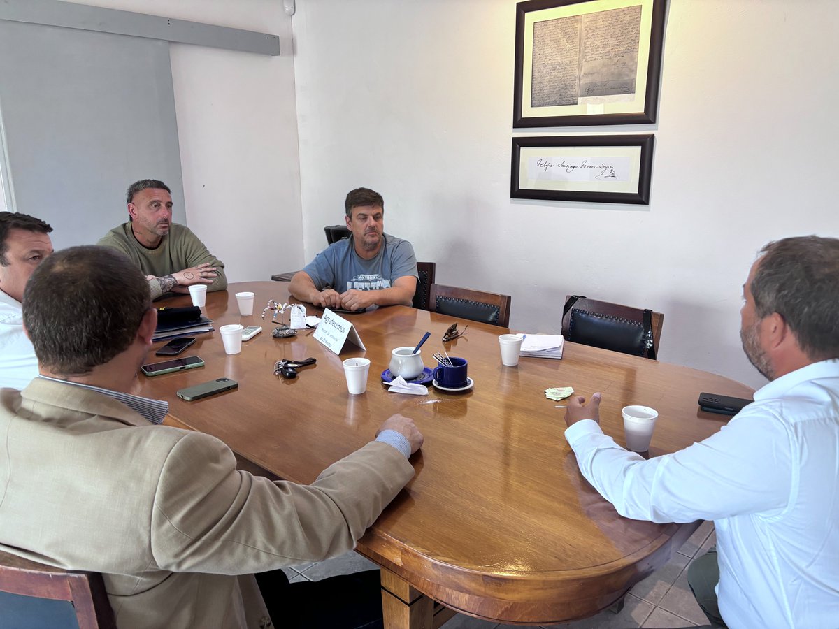 La Intendencia de Colonia a través de la Oficina de Inversiones llevó adelante una agenda de reuniones y visitas por distintos puntos del departamento. Ver más en colonia.gub.uy
#intendenciadecolonia