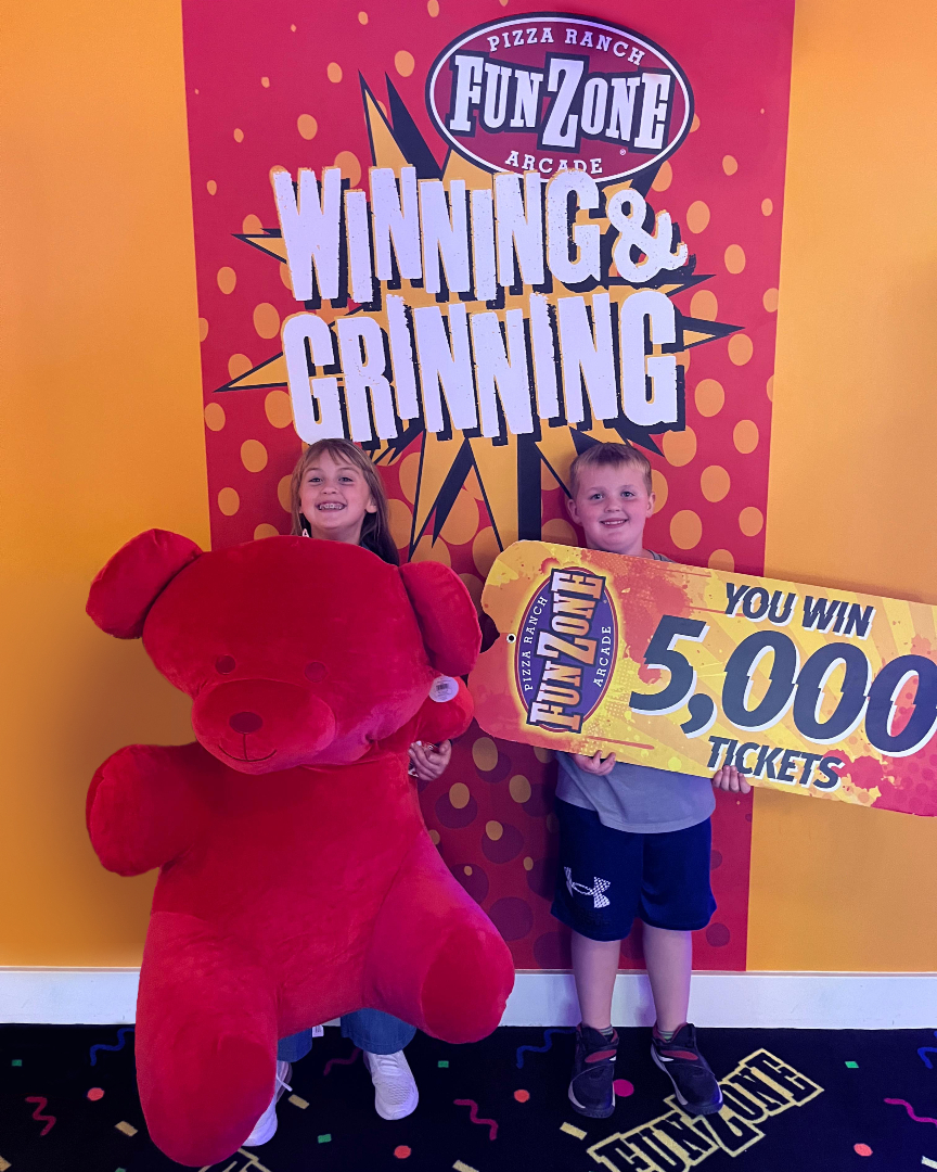 Cut-2-Win couldn’t handle this dynamic duo! 🙌 These siblings went win-for-win, taking home a giant red bear 🐻 AND a massive 5,000 tickets🎟️.  Double the family, double the fun at the FunZone Arcade! 🙌