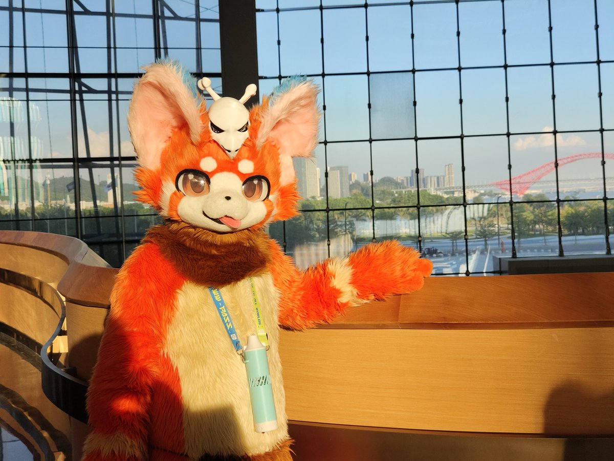 很开心！获得了纳尔体验卡（1天）！
毛毛是灰灰的，他今天当我的陪同，太开心了！<a href="/TSchnuffel/">Tom Schnuffel</a>