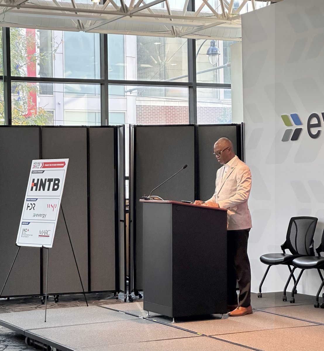 RideKCTransit's tweet photo. "Transit riders' journeys should not be constrained by city, county, or state lines." - Reginald Townsend, #KCATA Board Chair.
A powerful kickoff to the #MovingKC Regional Mobility Summit where collaboration, vision & action are driving the future of regional #transit. https://t.co/e7aOJ6PDe2