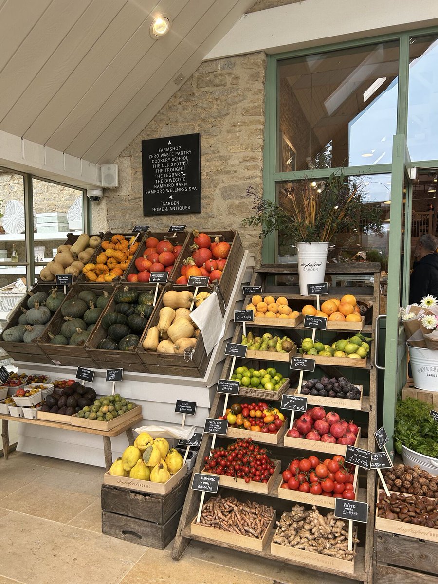 Goldstarjobs's tweet image. What a week! ✅ 

Last-minute roles filled, inspiring chats with new clients, and exciting projects on the horizon. 

Hospitality never stands still - and neither do we! 

#hospitalityrecruitment #busyweek #newopportunities