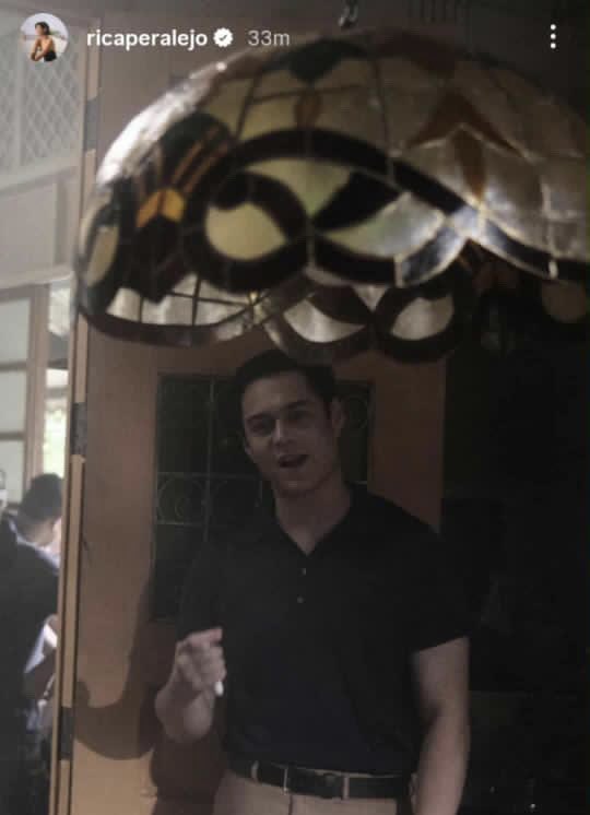 Enrique Mari B. Gil as Billy Demagiba!!! 

Ay sorry, Billy Ojeda pala. ✌️✌️🤣
Maliwanag ang kapogihan kahit sa kadiliman. 😍
#QuenInManilasFinest  #LizquensSupportingQUEN