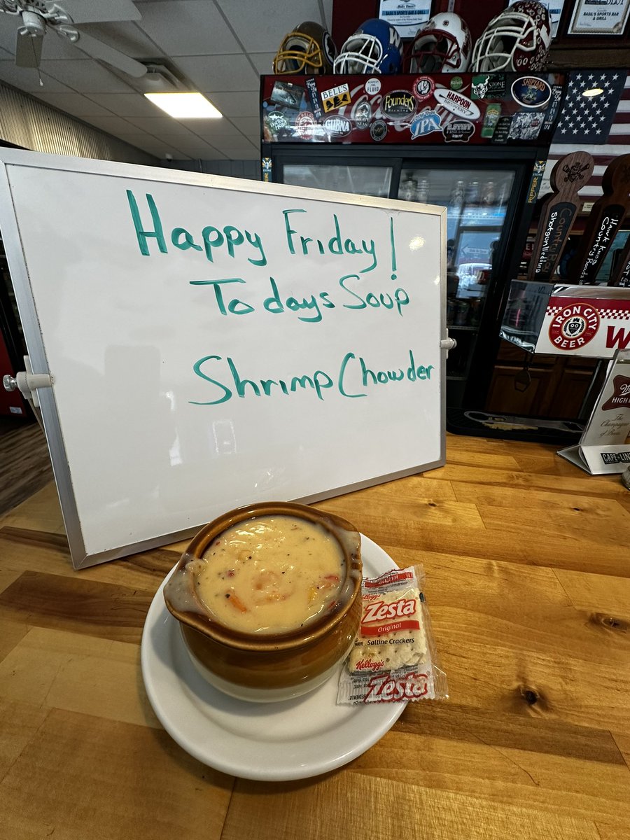 Friday Soup Vibes!!! Shrimp Chowder!! #soup #soupseason #shrimpchowder #chowder #basilssportsbar