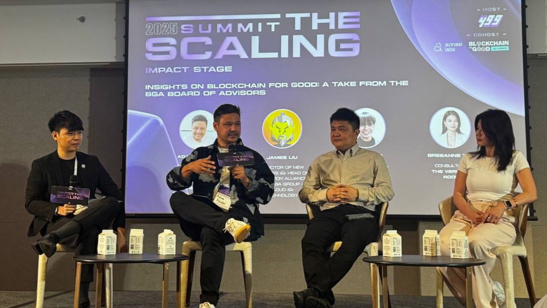 ChainforGood's tweet image. 🪐 What a conversation on the Impact Stage!

&quot;Insights on Blockchain for Good: A Take from the BGA Board of Advisors&quot; wrapped up with big energy ✨

🎙️ Panelists:
- Glenn Tan (@jg13nn), Director of Global Affairs @ChainforGood
- Adam Flinter (@AdamFlinter), Co-founder &amp;amp; CGO at…