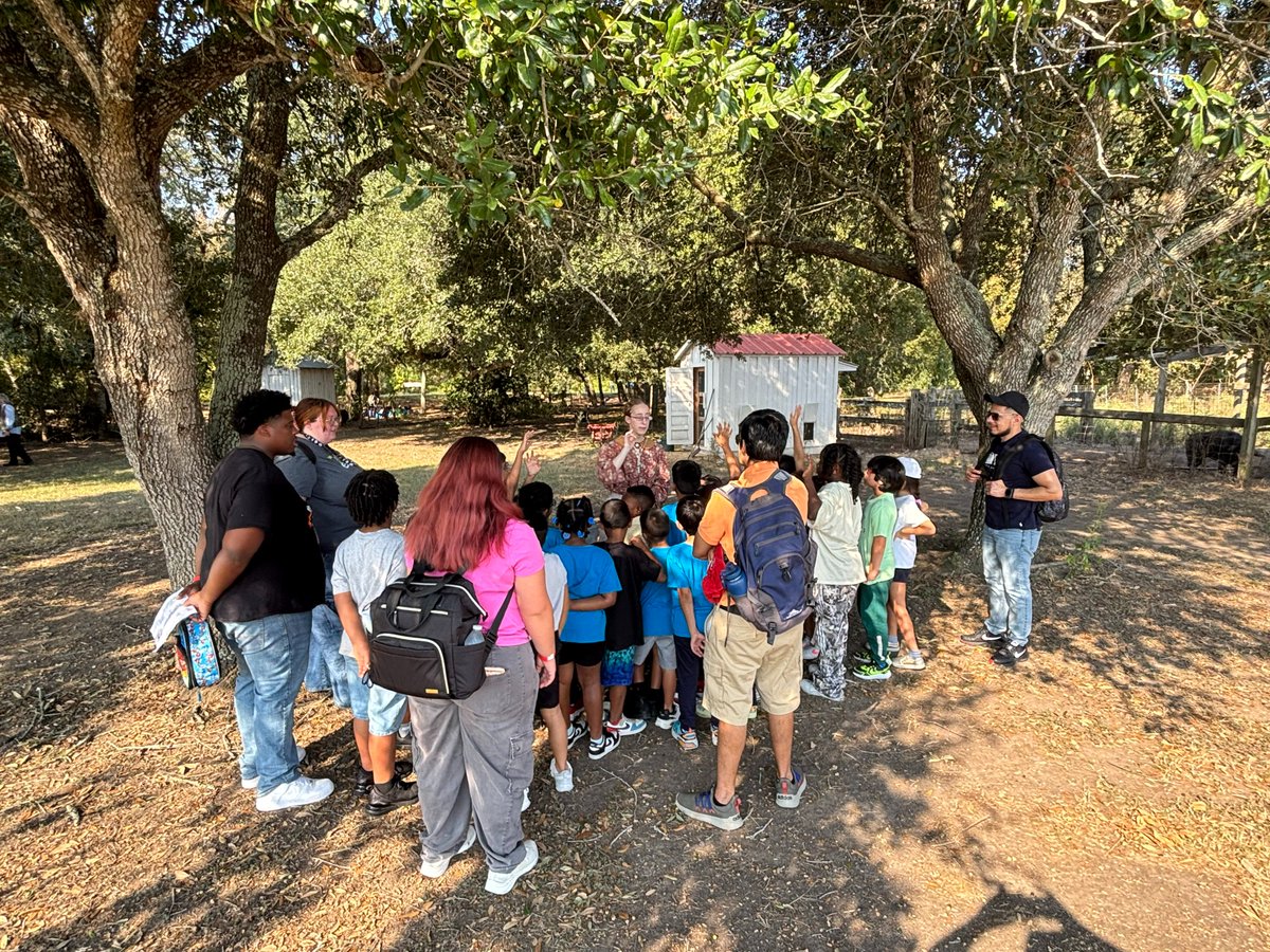 2nd Grade #GulfGuardians from <a href="/SBE_Bengals/">Sonal Bhuchar Elementary</a> visited <a href="/TheGeorgeRanch/">George Ranch</a> to learn about the Gulf Region. They experienced activities that helped them learn the role rivers play in our ecosystem and even saw vegetation from the time of the dinosaurs! #FBISDLevelUP <a href="/FortBendISD/">Fort Bend ISD</a>