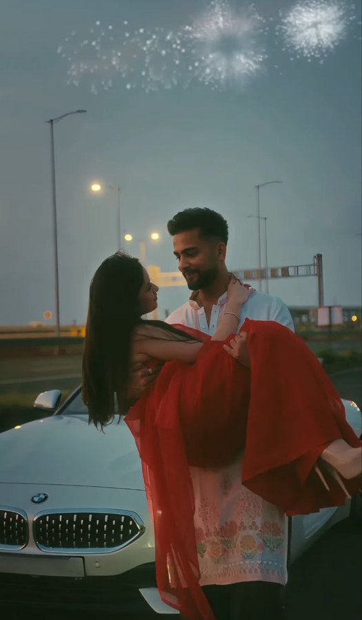 KumarDe58098687's tweet image. This is the best pic of the Reel 💕🔥🥰♥️ #ElvishYadav #ElvishArmy