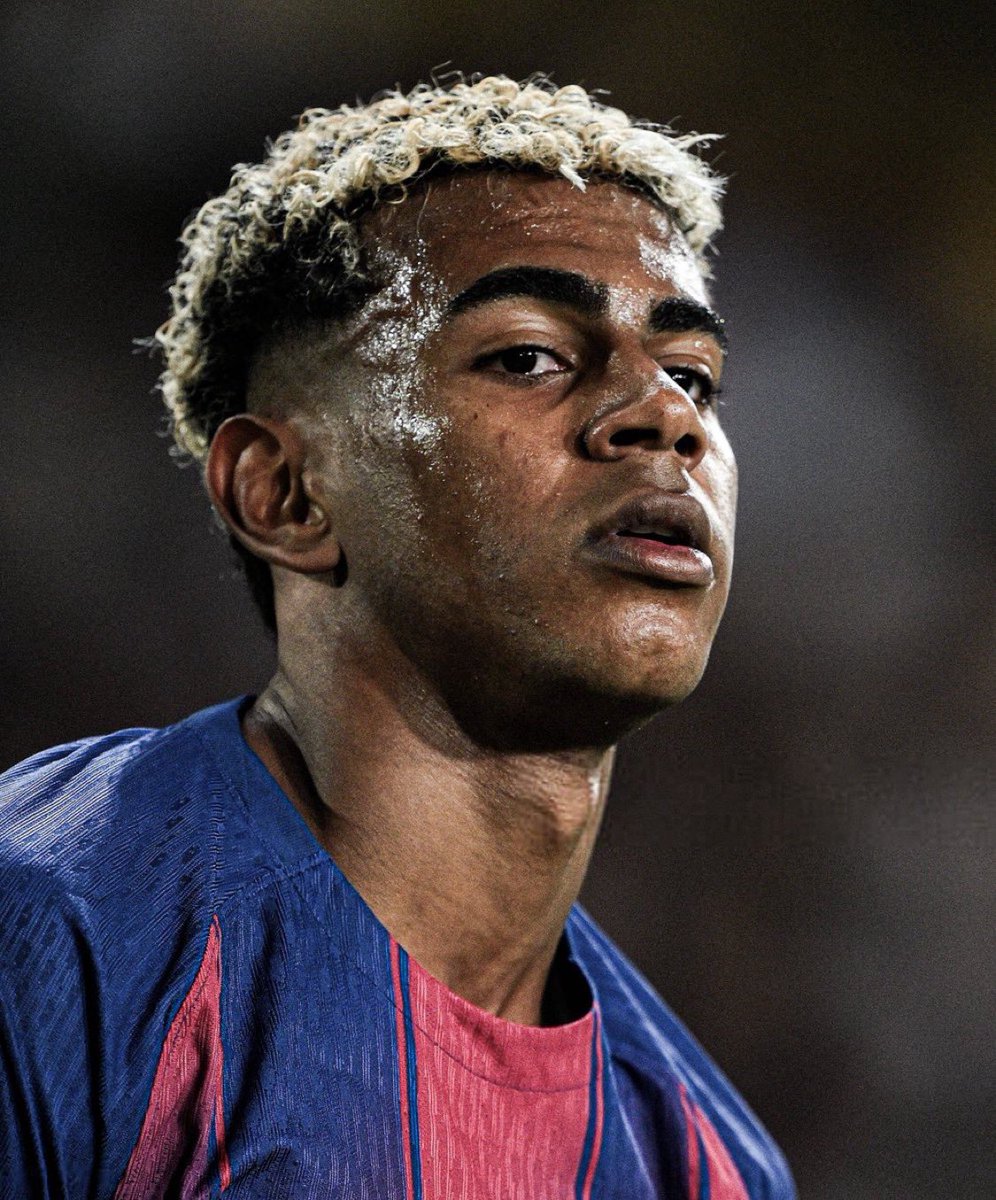 VisionBlaugrana's tweet photo. 🚨 OFFICIEL | Lamine Yamal sera absent entre 2 et 3 SEMAINES ! 

👉🏼 Douleurs au pubis. 🤕 https://t.co/Hh1xC1cwXn
