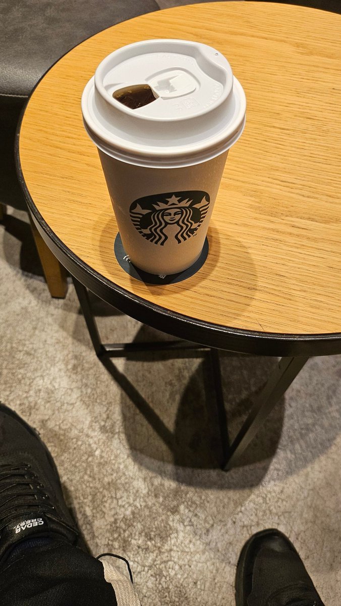スタバでしたね
会話が全て下ネタでしたね