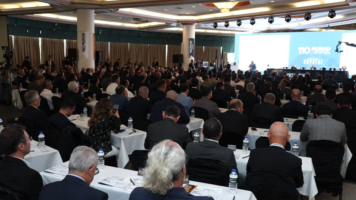 📍 Kayseri’deyiz

📌 <a href="/MUSIAD/">MÜSİAD</a> 110. Genel İdare Kurulu (GİK) Programı

<a href="/MUSIAD_Kayseri/">MÜSİAD Kayseri</a> Şubemizin ev sahipliğinde gerçekleştirilen 110. GİK, Genel Başkanımız Sn. Burhan Özdemir ( <a href="/BurhanOzdemirTR/">Burhan Özdemir</a> ) başkanlığında başladı.

Programın ilk gününde, Genel Başkanımız tarafından paylaşılan