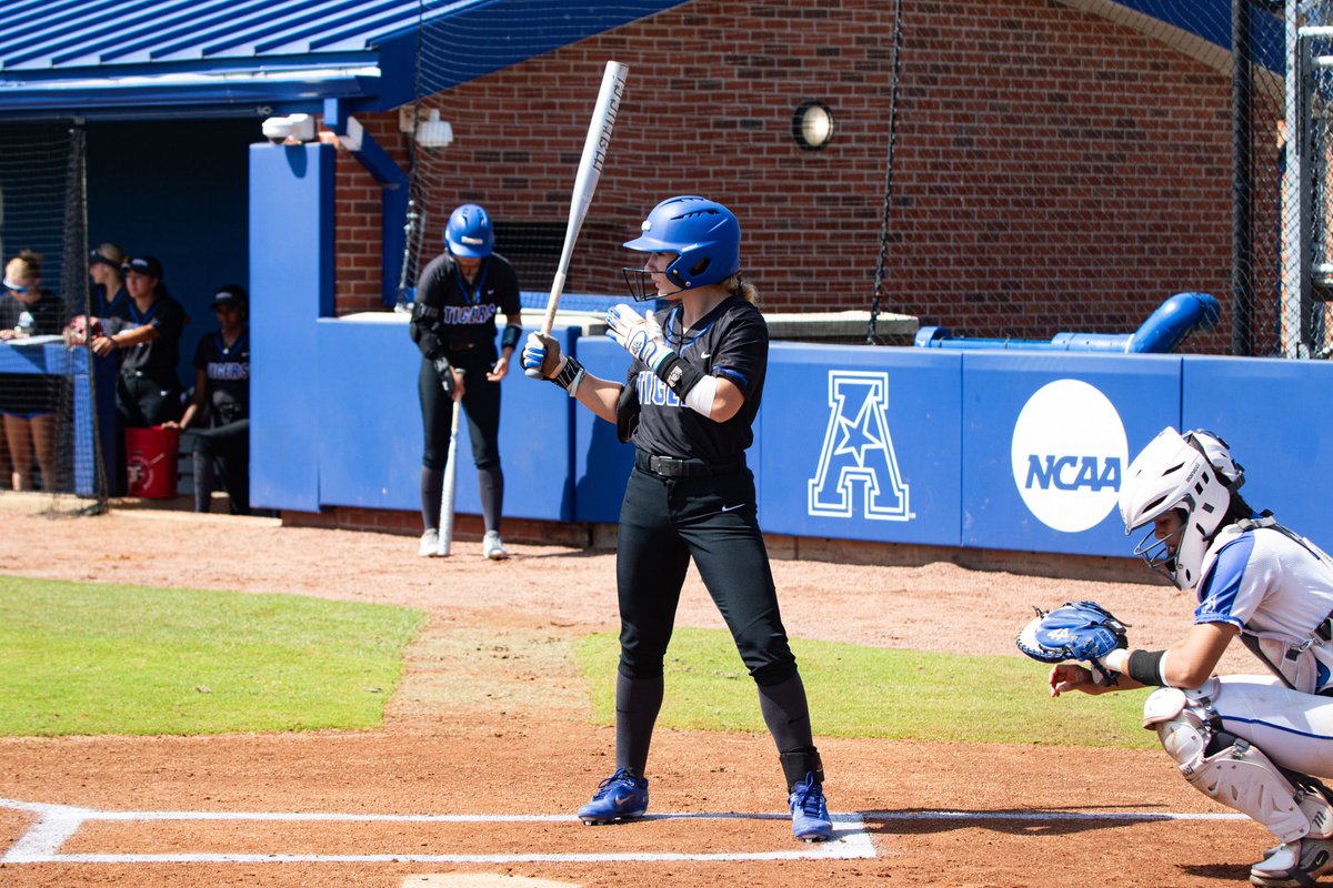 MemphisSoftball's tweet image. First chance to come out and see us this fall ✅

🆚 Mississippi Delta CC
🕓 4 PM
📍 Tigers Softball Complex
🆓 Free Admission

#GoTigersGo