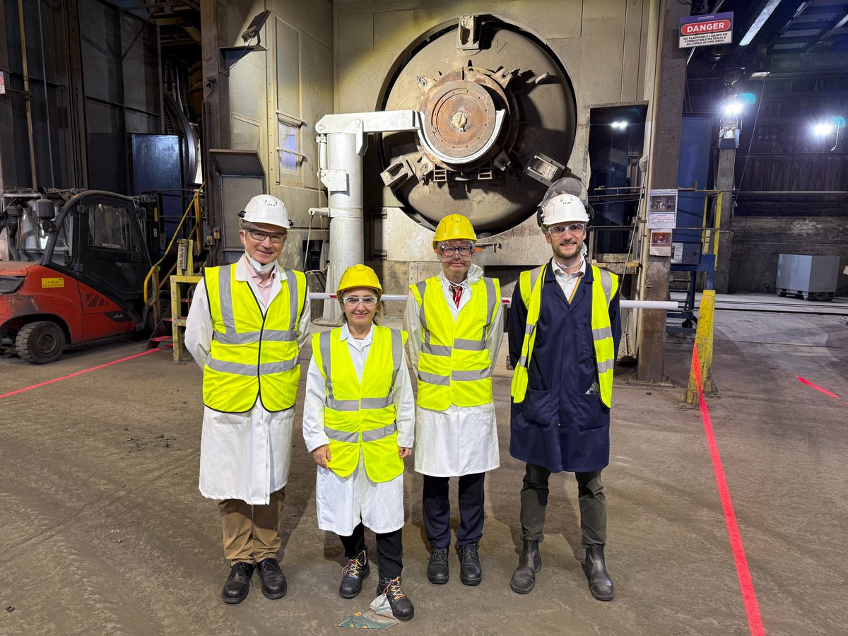 Fascinating visit to <a href="/Johnson_Matthey/">Johnson Matthey</a> in Brimsdown - a true UK success story with over 200 years of innovation, and with almost 100 years of history right here in Enfield North.

👏 Huge thanks to the team for hosting me and for their continued investment in high-skilled jobs.