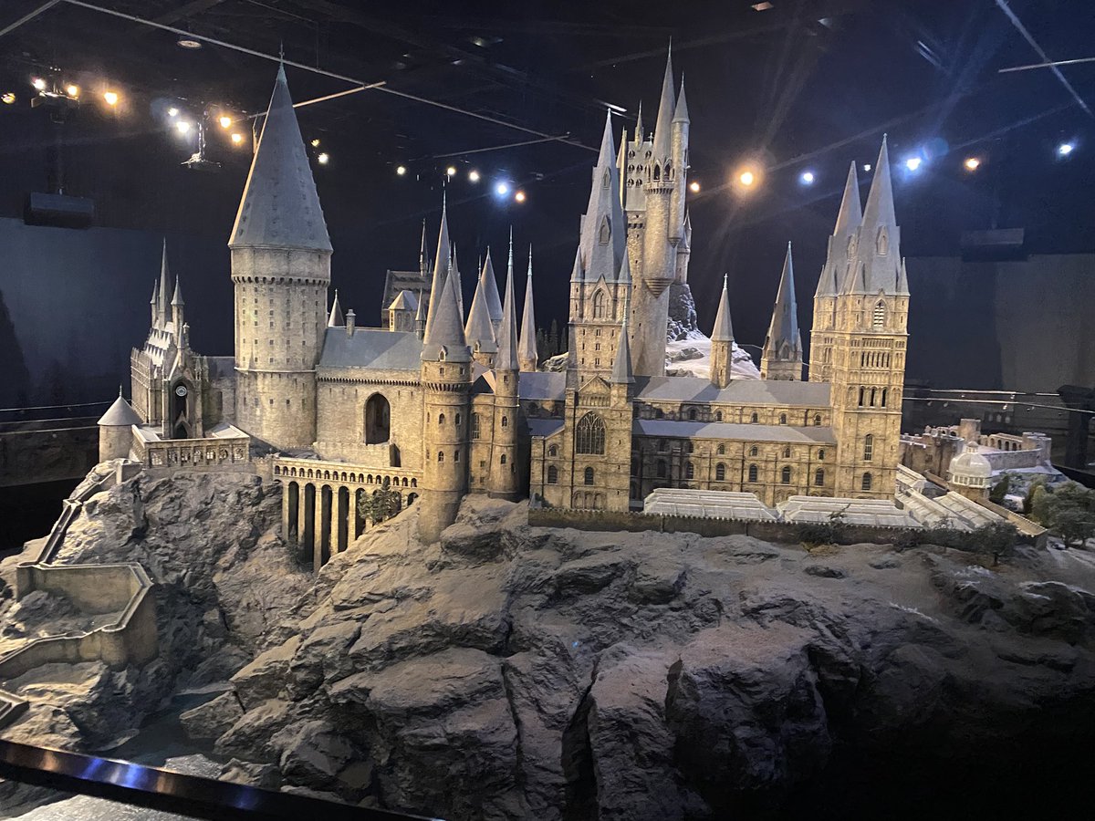 More pics from Harry Potter Studios today