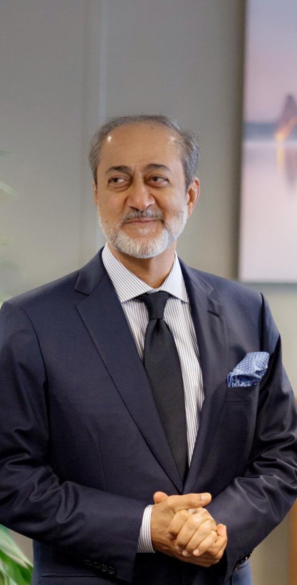 اللهم إحفظ أوطاننا وأعز سُلطاننا وأيدهُ بالحق ووفقه لما فيه الخير للبلاد والعباد. 🖤