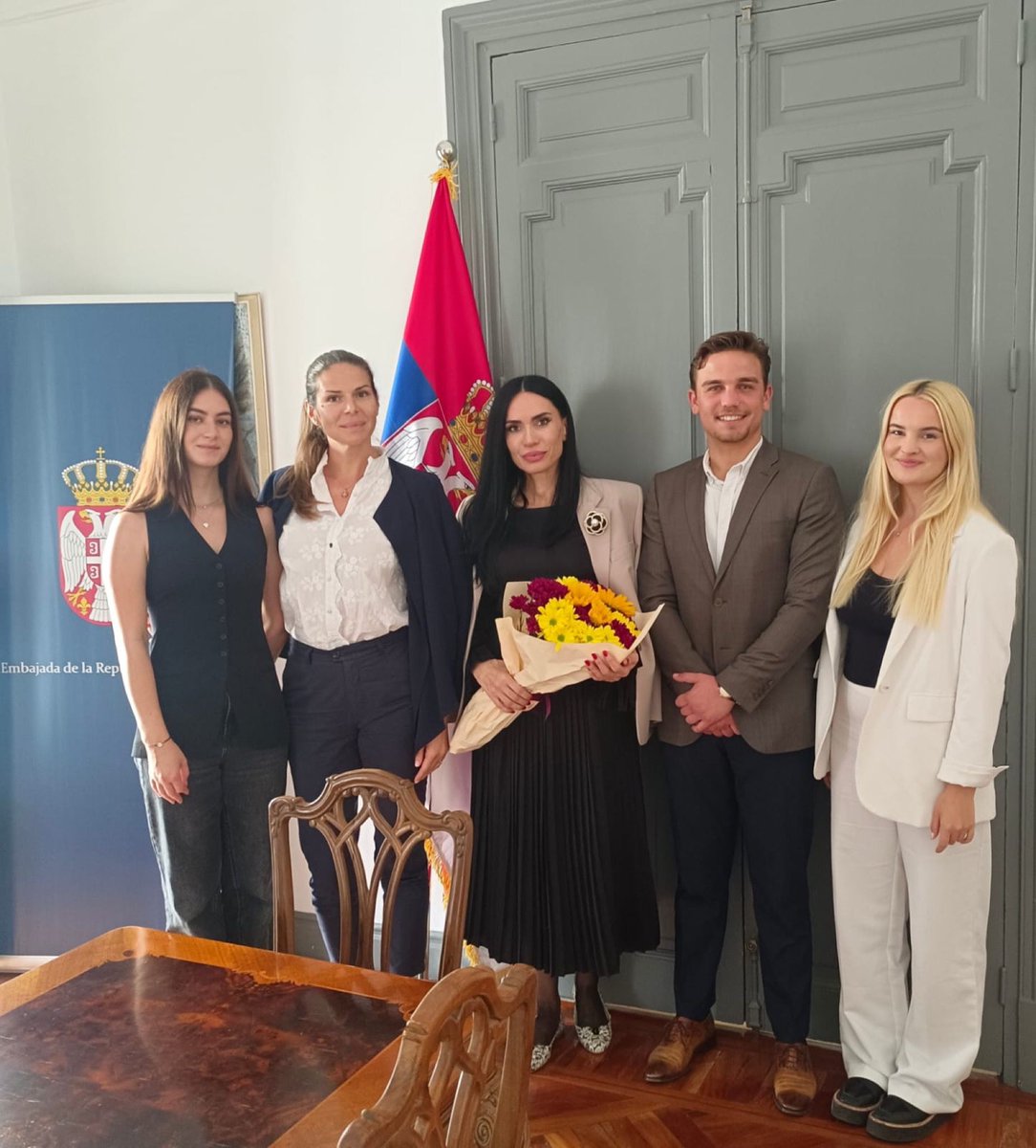 Serbia in Spain (@srbinspain) on Twitter photo La Embajadora Irena Šarac ha recibido la junta directiva de la Organización de los Estudiantes Serbios en el Exterior (OSSI) para hablar sobre el principio del año académico de nuestros brillantes alumnos que son cada año más presentes en las universidades de 🇪🇸, como así también La Embajadora Irena Šarac ha recibido la junta directiva de la Organización de los Estudiantes Serbios en el Exterior (OSSI) para hablar sobre el principio del año académico de nuestros brillantes alumnos que son cada año más presentes en las universidades de 🇪🇸, como así también