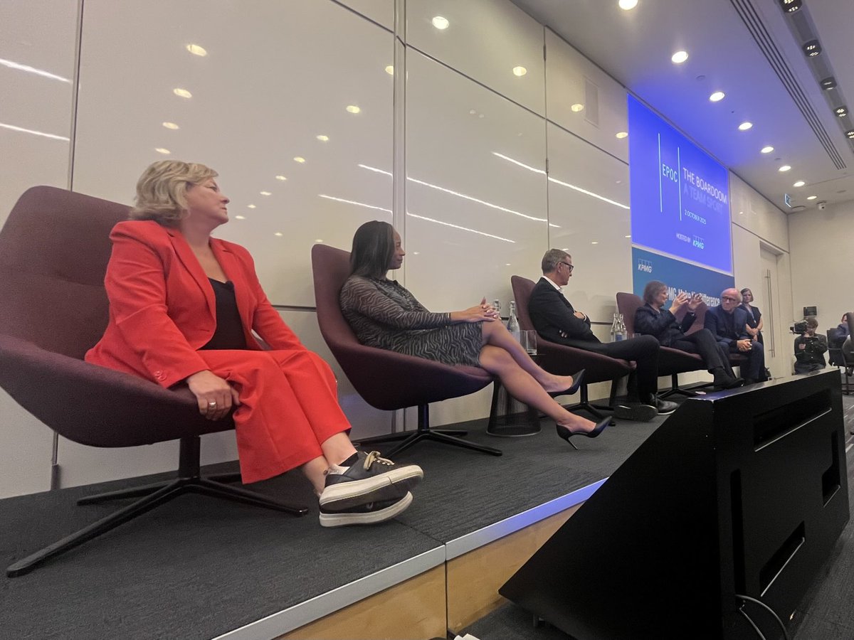 hugodrayton's tweet photo. A stellar panel of Sports Chairs &amp; NEDs at yesterday evening’s #EPOC Team Sport event at KPMG Canary Wharf: #LordMervynDavies (LTA); #RichardThompson (ECB); #AlisonBrittain (Premier League); #ClaudiaArney (DCMS); #JenniferThomas (UK Athletics) - excellent discussion…. https://t.co/YBs69XU1LU
