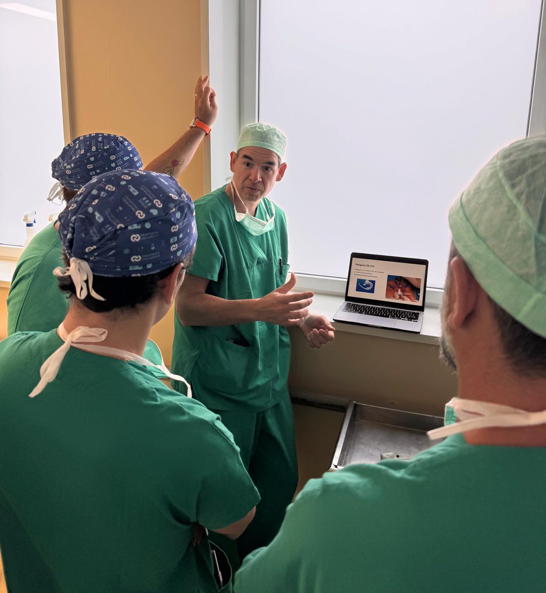 CMullerA's tweet image. 2do Curso práctico #Esfínterurinarioartificial #Zephyr en Vigo con participantes de Madrid, Logroño y Mallorca. Implantamos 3 esfínteres con participación directa de los asistentes
@NeomedicIntES #Remeco
#AUS #incontinence #urology #ZSI375PF
@zsimplants #ZephyrSurgicalImplants