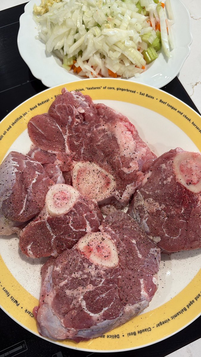 fredsirieix1's tweet image. Osso buco for dinner 😋