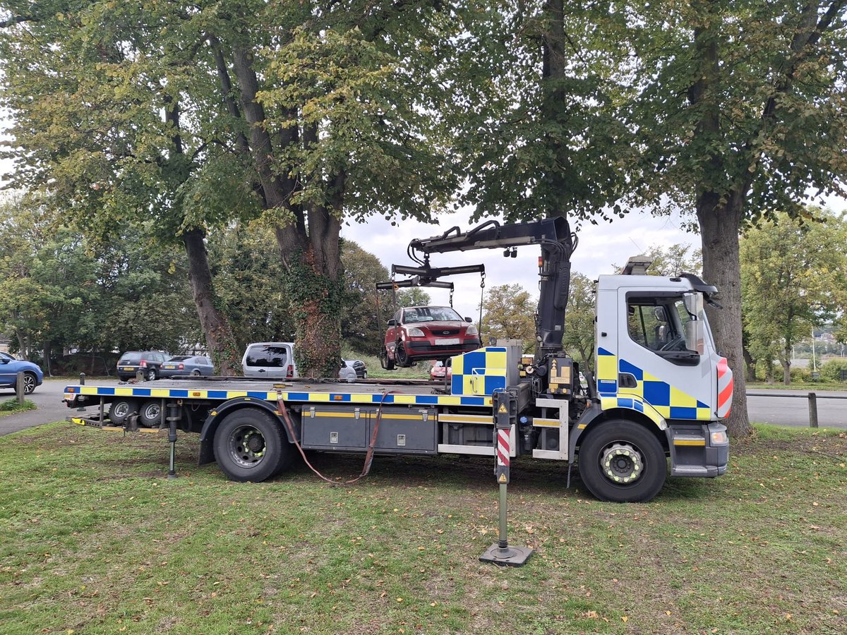 PenhamExcel's tweet image. Even in the tightest spots, we can lift it!!

Penham Excel works with Local Authorities and the DVLA to remove untaxed and illegal vehicles from our streets. If it’s not legal, we’ll remove it — no excuses.
✅ Specialist equipment
✅ Restricted access removals
✅ Safer streets