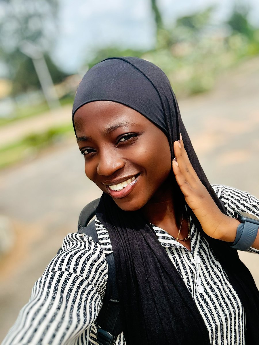 CodeWithBeerah's tweet image. Better late than never 😌
Happy new month to everyone seeing this!🤭