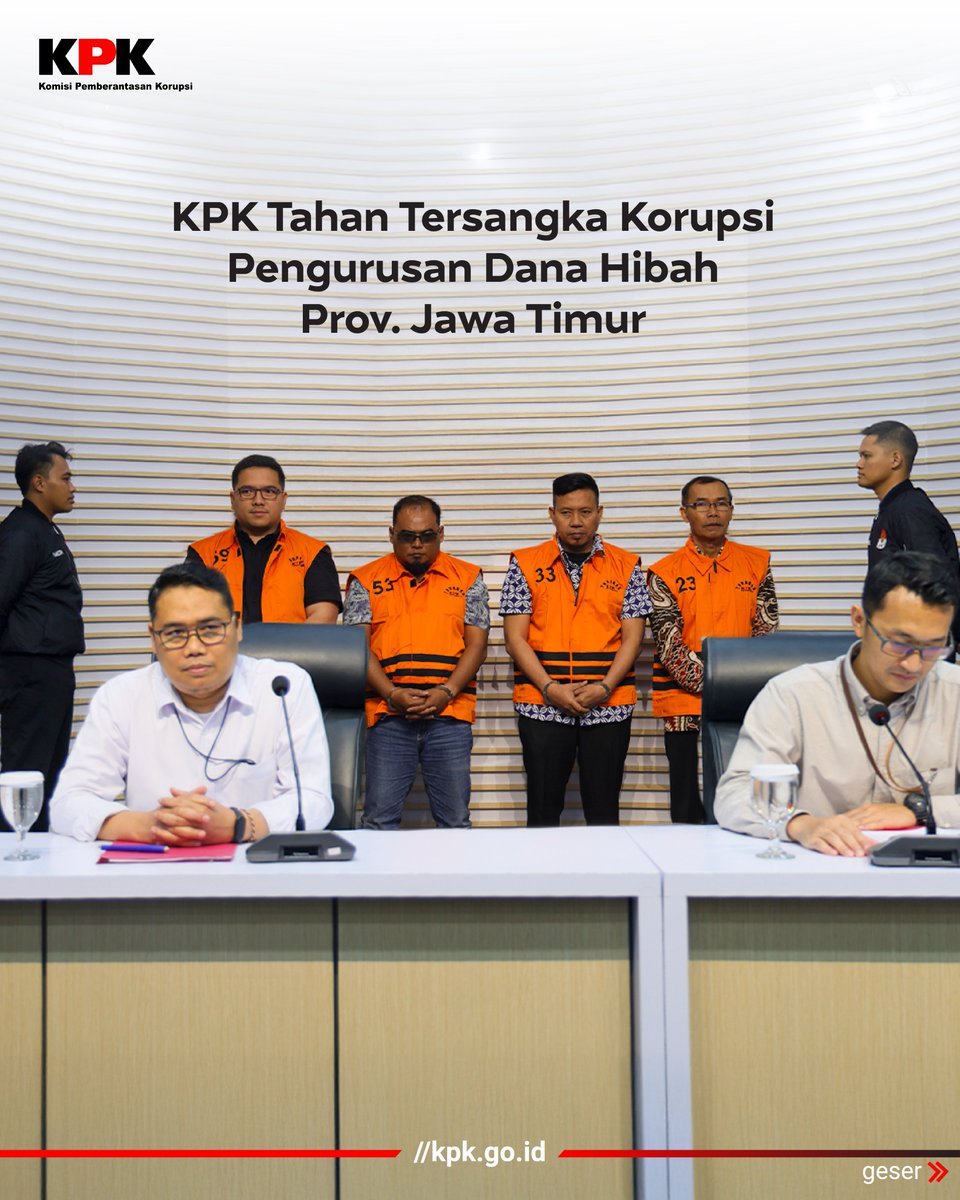 KPK_RI's tweet photo. Jakarta, 2 Oktober 2025.
KPK menetapkan 21 orang sebagai tersangka korupsi, serta menahan 4 orang di antaranya, terkait pengurusan dana hibah dari Anggaran Pendapatan dan Belanja Daerah (APBD) Provinsi Jawa Timur untuk kelompok masyarakat di Jawa Timur TA 2019-2022 https://t.co/Z48S5j6lRv