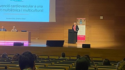 xulacatalunya's tweet photo. Cèlia Rodríguez Borjabad ➡️"La dieta mediterrània ha demostrat molts beneficis en les malalties cardiovasculars. Ara bé, hem de ser capaços d'adaptar els patrons alimentaris a altres cultures." https://t.co/RnU8maW6ZV