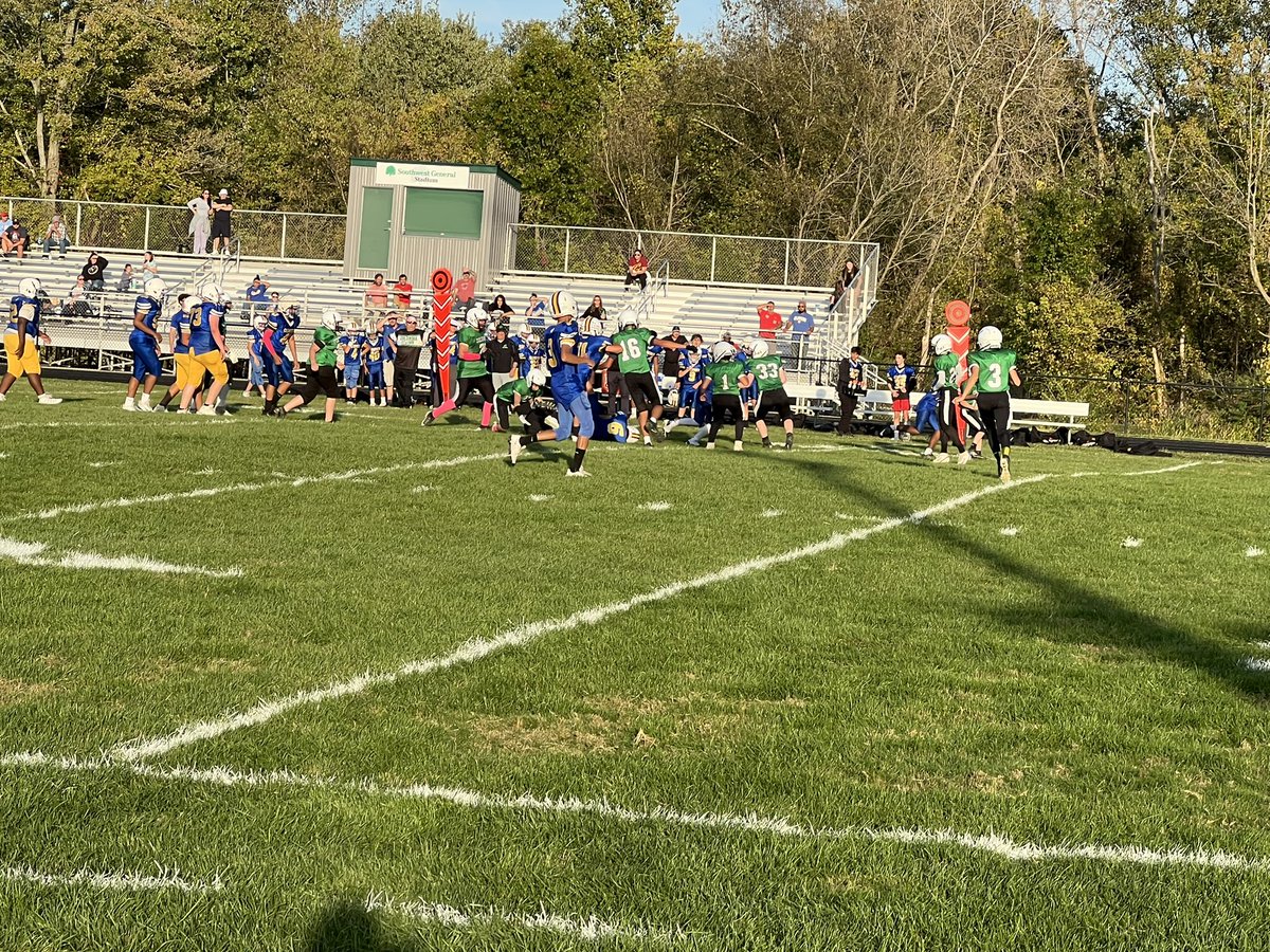 RaiderMiddle's tweet photo. Finished with a WIN in their final home game.  🏈📣 https://t.co/GmCSWKmuAe