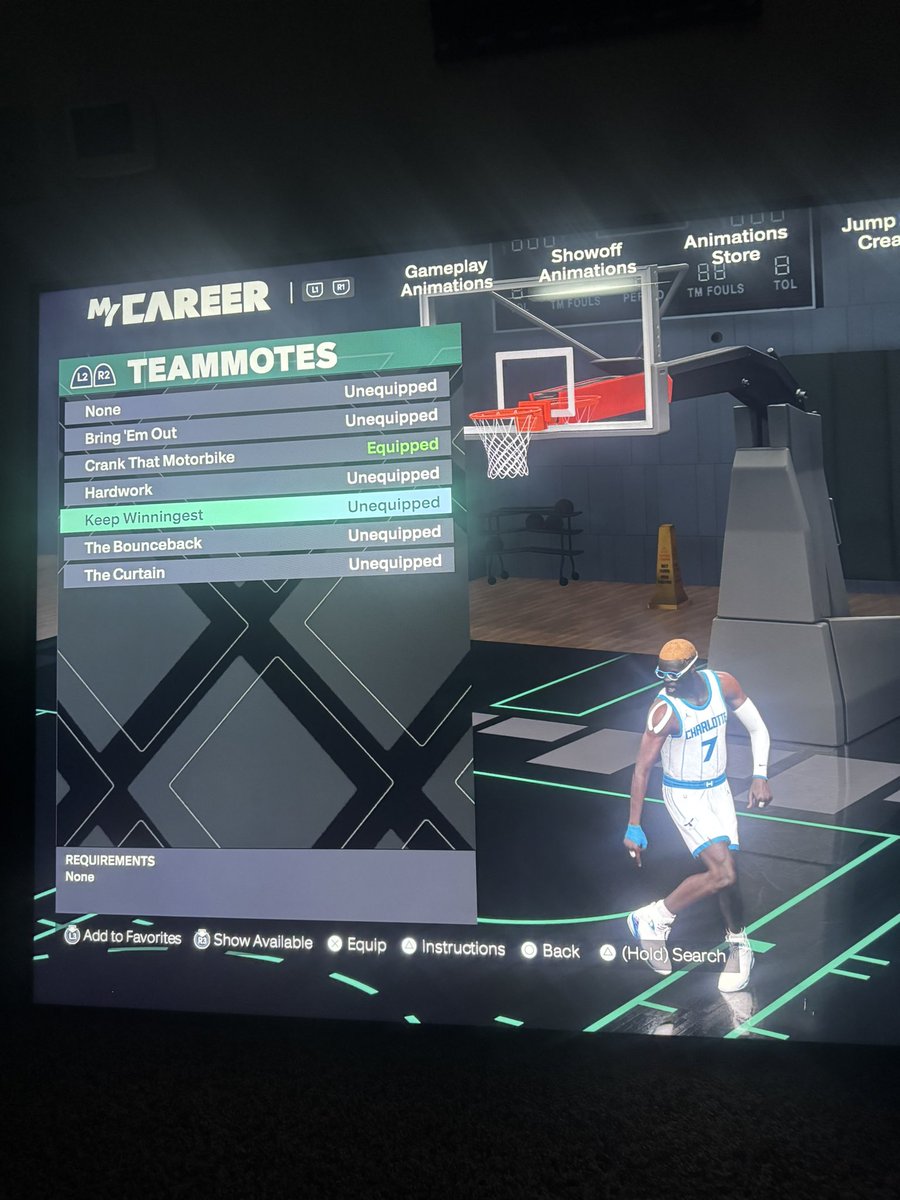 PlugBest_Friend's tweet photo. @Ronnie2K @NBA2K @2KSupport @Beluba Current 2k problems how can we finish this quest if we do our workouts before endorsements and why after every game or everytime I load up the keep telling me the same teamnotes are new when the ain’t https://t.co/vyRcRjIndM