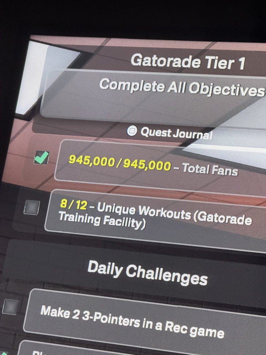 PlugBest_Friend's tweet photo. @Ronnie2K @NBA2K @2KSupport @Beluba Current 2k problems how can we finish this quest if we do our workouts before endorsements and why after every game or everytime I load up the keep telling me the same teamnotes are new when the ain’t https://t.co/vyRcRjIndM
