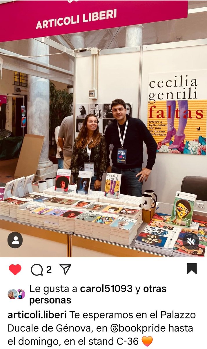 geichelbaum's tweet photo. Esta foto es del stand de #ArticoliLiberi en la #bookpride en el Palazzo Ducale de Génova, y ahí, entre esos bellos libros,  está mi poemario Bestie alate. Es emocionante. https://t.co/ZQmCxcZCTY
