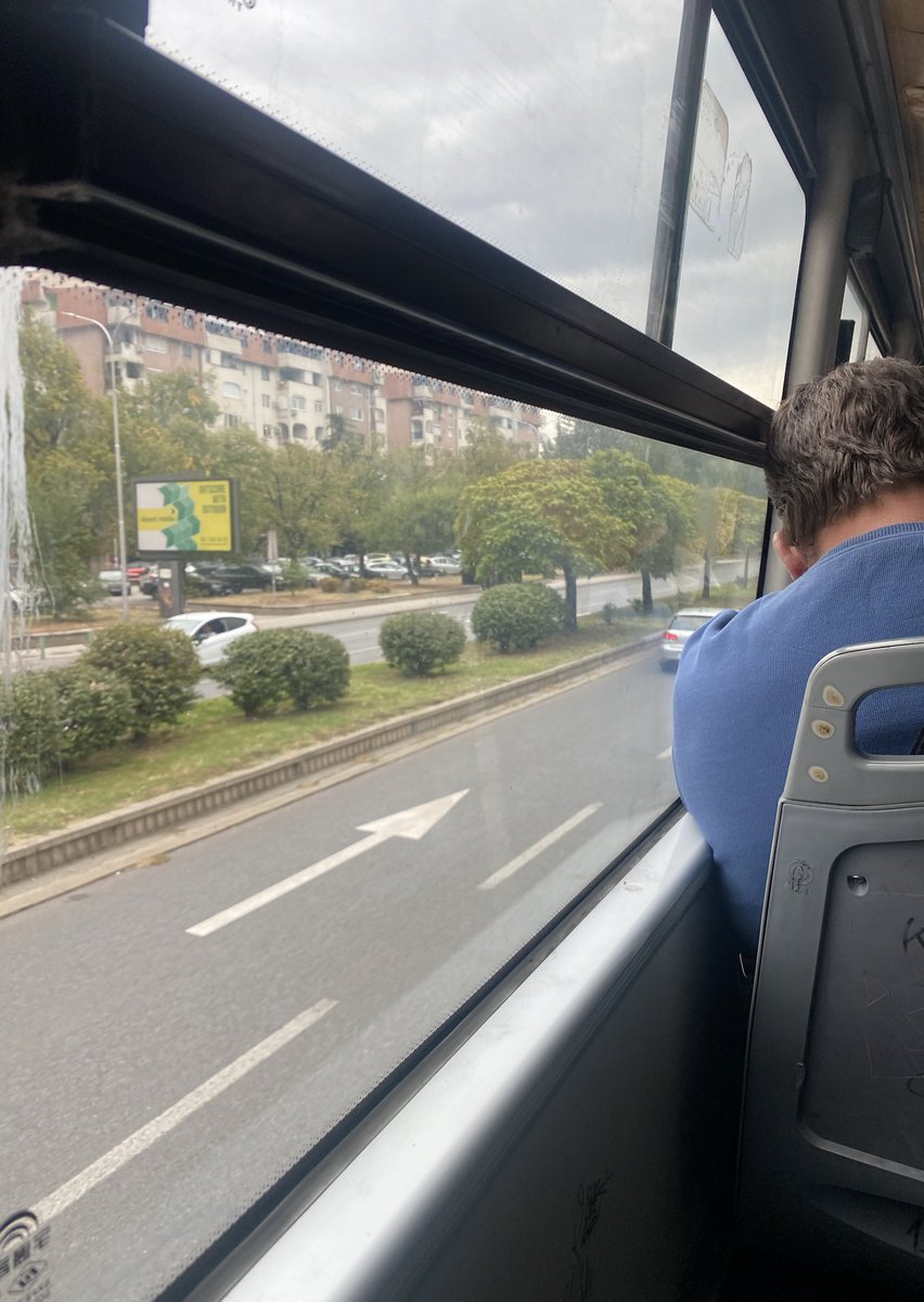 imseydaa's tweet photo. allah nasip etti ölmeden 2 katlı otobüse bindik arkadaşlar https://t.co/Mzjz4WwmxA