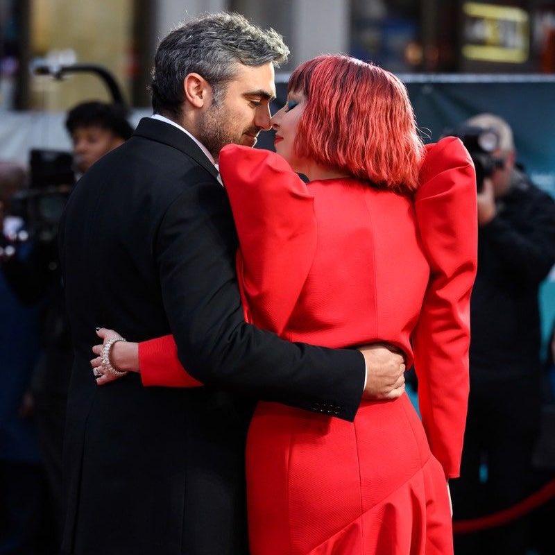 updategagabr's tweet image. Lady Gaga foi perguntada por Stephen Colbert sobre seus próximos projetos e revelou que deseja ser mãe e construir uma família ao lado de seu noivo, Michael Polansky.

“Eu gostaria de fazer muitas coisas. Mas o que realmente quero fazer é ser mãe. Espero que esse seja meu próximo…
