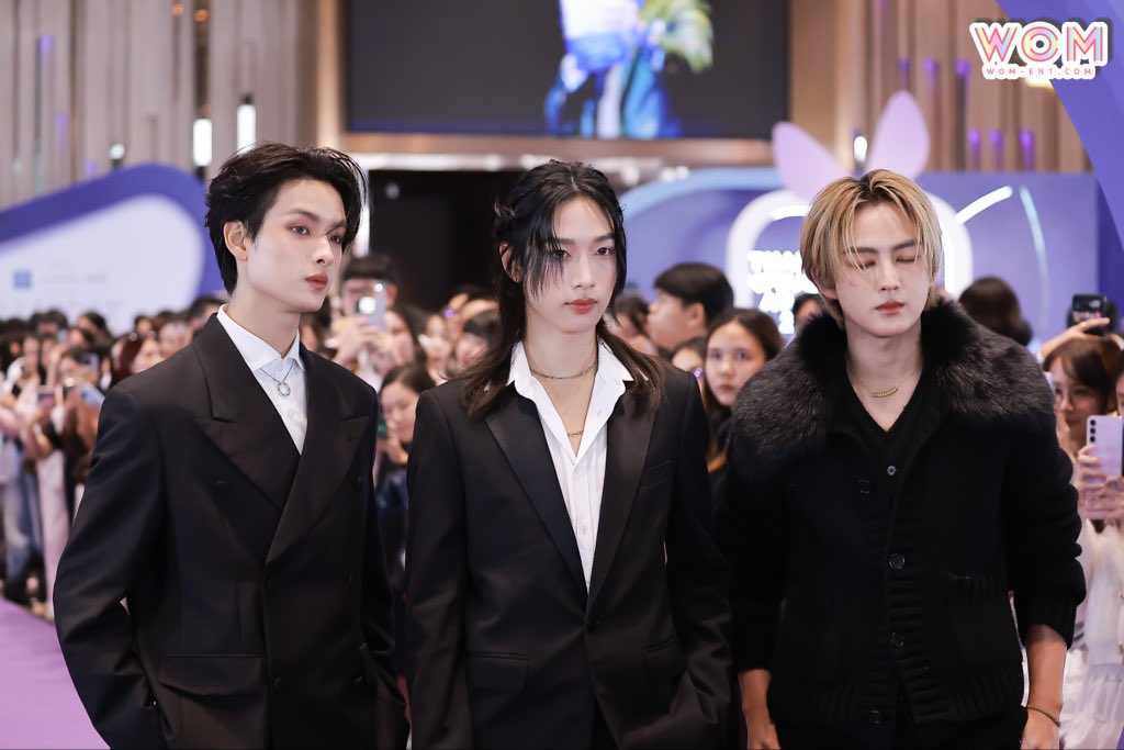WOMENTERTAIN's tweet photo. " ขุนพล - ฮาร์ท - เน็กซ์ "  ร่วมงาน " Thailand Influencer Awards 2025 by Tellscore "

#TIA2025xBUS 
#ThailandInfluencerAwards2025 #TIA2025 #Tellscore #CreatorsOfChange
#ThailandInfluencer
#BUSbecauseofyouishine
#KHUNPOL #HEARTchuthiwat #NEXnattakit https://t.co/DIIJyZhpru