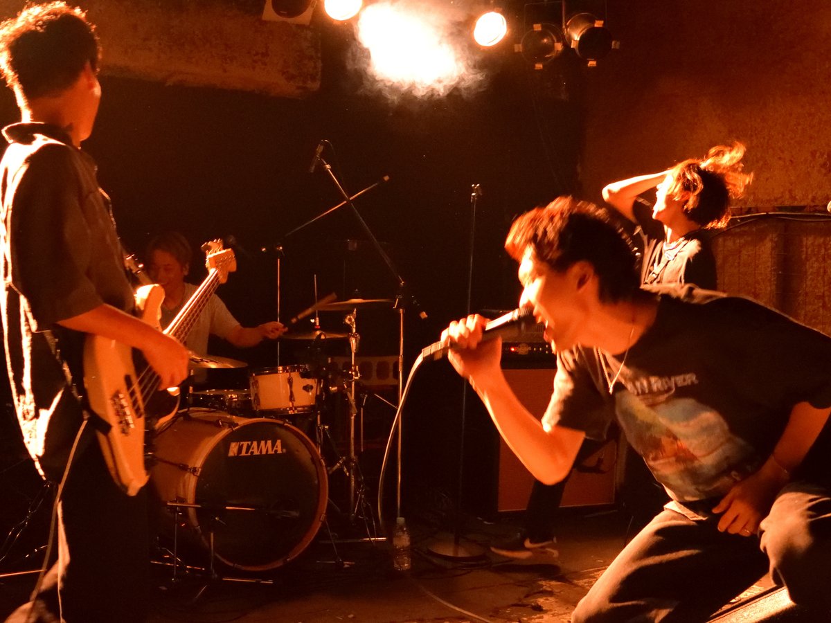 kojit20010101's tweet image. 2025.09.27@福井CHOP

ラウドロックバンド『VECT』@VECT_official

心揺さぶられるラウドロック！
熱いライブバンドでした！

#spiral 
#VECT 
#福井 
#福井chop 
#ライブ 
#ライブハウス