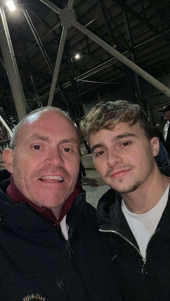 Feyenoord away 🍻 serious away end last night 💜Utv